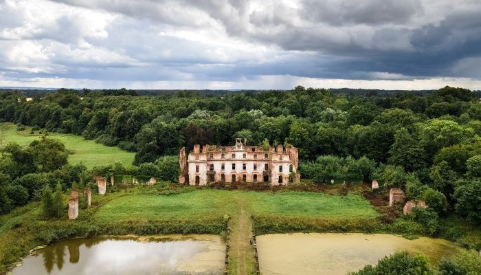 Zámek/Palác na prodej Słobity, województwo warmińsko-mazurskie,  Polsko