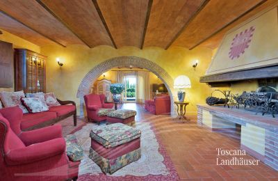Venkovský dům na prodej Asciano, Toscana:  RIF 2992 Wohnbereich mit Kamin