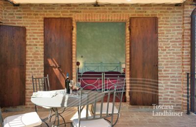 Venkovský dům na prodej Asciano, Toscana:  RIF 2992 Terrasse mit Blick in SZ