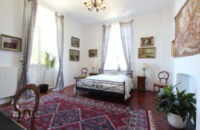 Zámek na prodej Fays, Wallonie, Schlafzimmer im 1.OG des zweiten Traktes