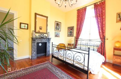Zámek na prodej Fays, Wallonie, Erstes Schlafzimmer im 1.OG