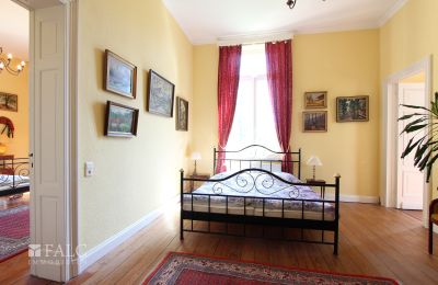 Zámek na prodej Fays, Wallonie, Zweites Schlafzimmer im 1.OG