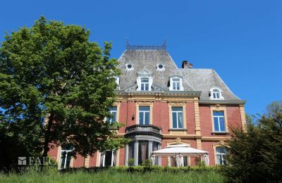 Zámek na prodej Fays, Wallonie, herzlich willkommen