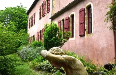 Zámek/Palác na prodej 31000 Toulouse, Occitanie:  