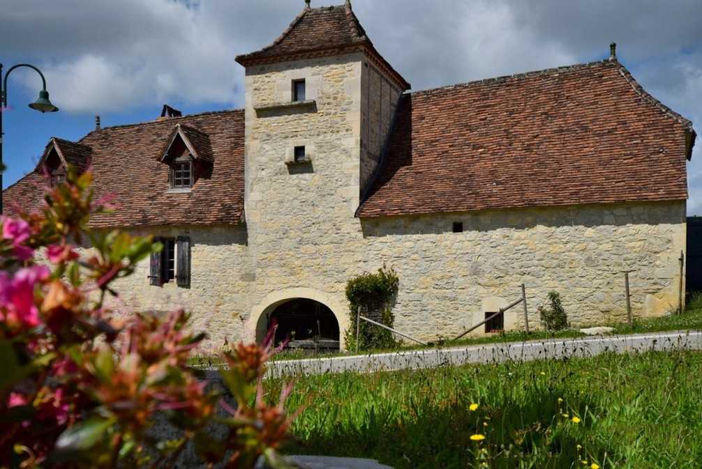 Obrázky Former winery with manor and vacation home, Quercy region