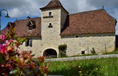 Nemovitosti, Ehemaliges Weingut mit Herrenhaus und Ferienhaus, Region Quercy