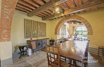 Venkovský dům na prodej Arezzo, Toscana:  RIF 2993 Essbereich mit Blick in WB