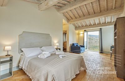 Venkovský dům na prodej Cortona, Toscana:  RIF 2986 Schlafzimmer 1