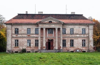 Zámek na prodej Granówko, Velkopolské, Portikus