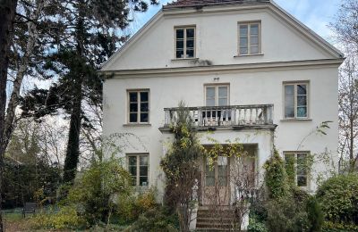 Historická vila na prodej Warszawa, Ursus, Mazovsko, Pohled zvenku