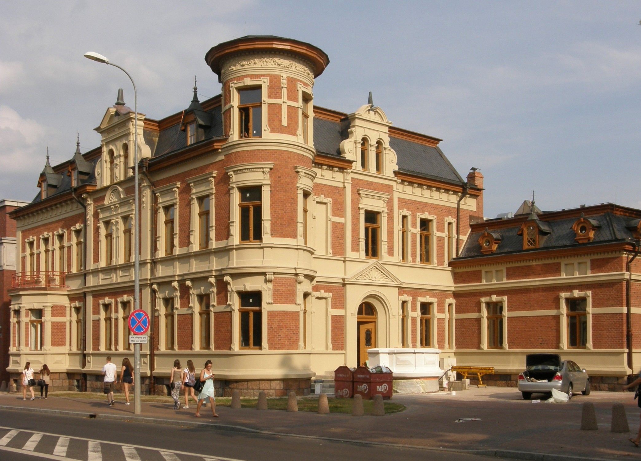 Obrázky Městský palác v Polsku na prodej - Off Market
