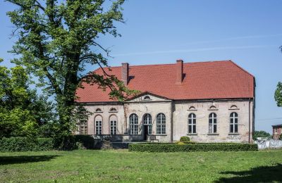 Zámek na prodej Przybysław, Západopomořanské vojvodství, Pohled zezadu