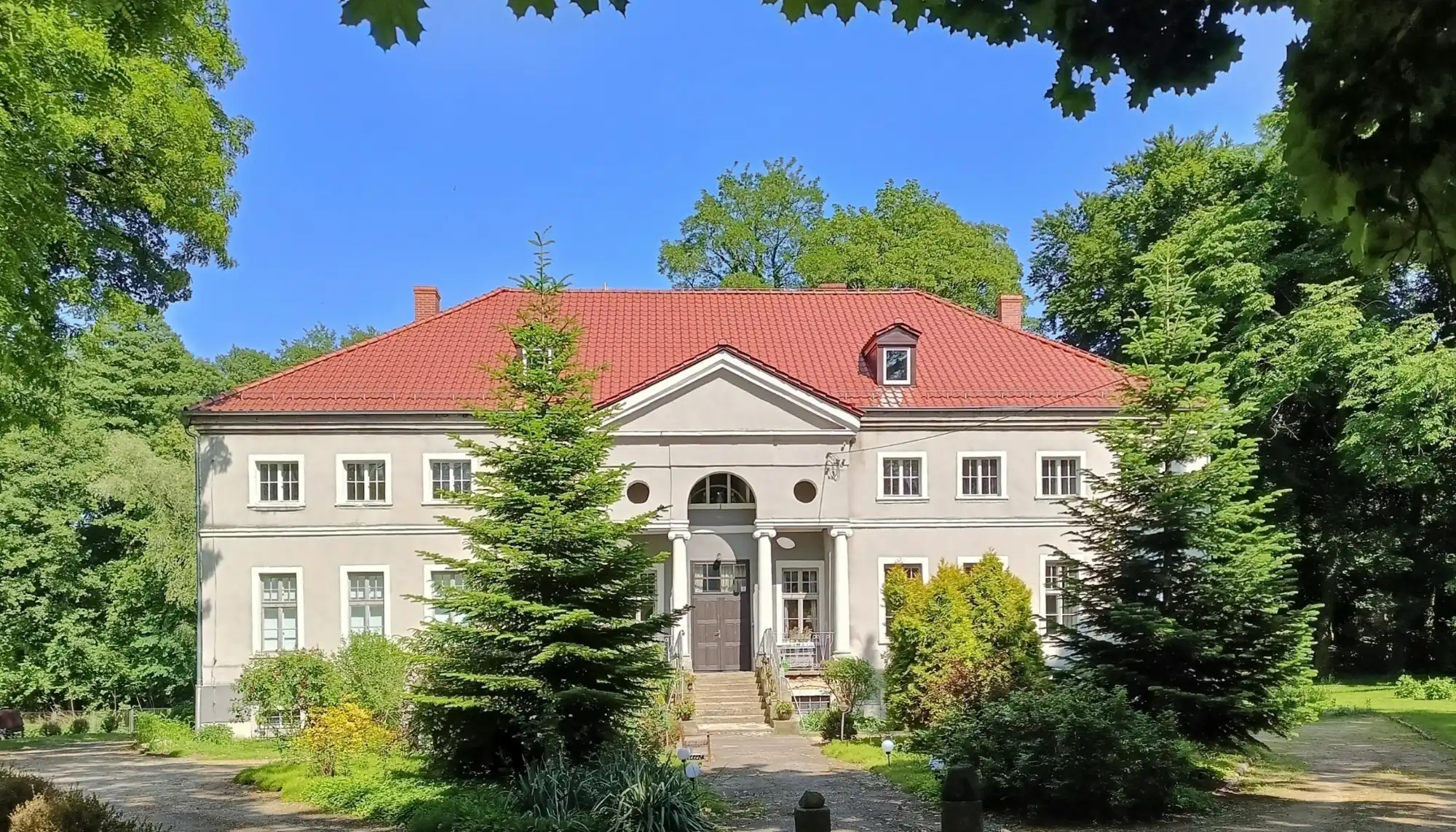 Obrázky Zámeček v Polsku poblíž Görlitz (Německo)