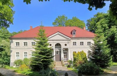 Historické nemovitosti, Zámeček v Polsku poblíž Görlitz (Německo)