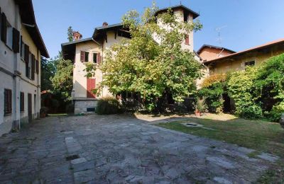 Historická vila na prodej Golasecca, Lombardia, Pohled zepředu