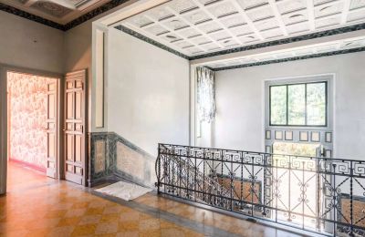 Historická vila na prodej 28040 Lesa, Piemonte, Schodiště
