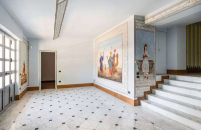 Historická vila na prodej 28040 Lesa, Piemonte, Vstupní hala