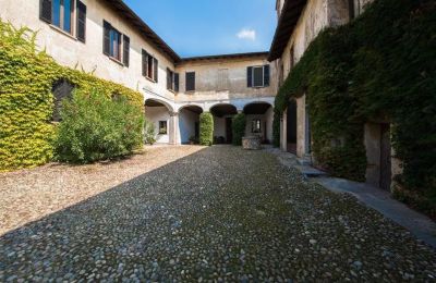 Klášter na prodej Casale Litta, Lombardia, Pohled zvenku