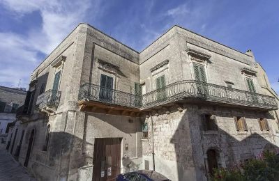Zámek na prodej Oria, Puglia, Pohled zvenku