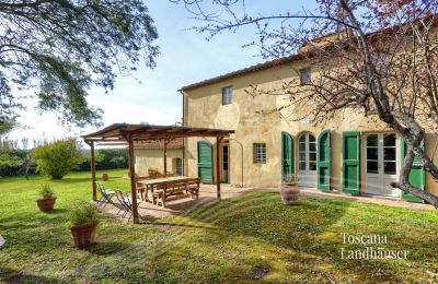 Venkovský dům na prodej Castagneto Carducci, Toscana:  RIF 3057 Pergola am Haus