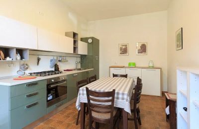 Historická vila na prodej Verbano-Cusio-Ossola, Suna, Piemonte:  Kuchynĕ