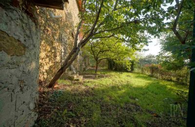 Venkovský dům na prodej 06019 Preggio, Umbria, Zahrada