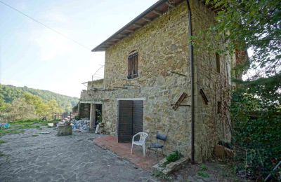 statek na prodej 06019 Preggio, Umbria:  