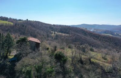 statek na prodej 06019 Preggio, Umbria:  