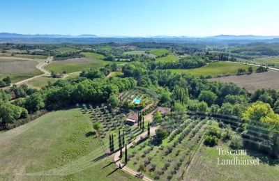 Venkovský dům na prodej Chianciano Terme, Toscana:  RIF 3061 Blick auf Anwesen