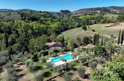 Venkovský dům na prodej Chianciano Terme, Toscana:  RIF 3061 Pool und Haus