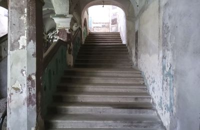 Zámek na prodej Pisarzowice, Opolské vojvodství, Schodiště
