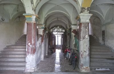 Zámek na prodej Pisarzowice, Opolské vojvodství, Schodiště