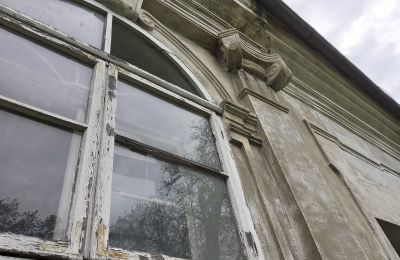 Zámek na prodej Pisarzowice, Opolské vojvodství, Okna