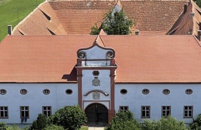 Nemovitosti, Krásný barokní zámek na prodej ve Středních Frankách, Bavorsko, Německo