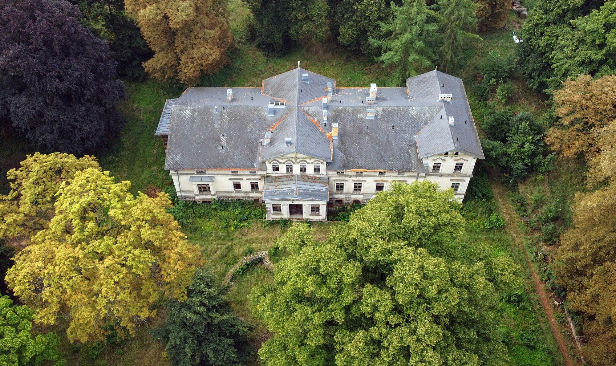 Obrázky Zámeček v obci Stradzewo v Západním Pomořansku nedaleko Štětína