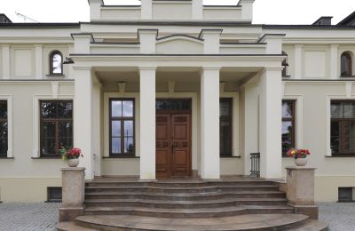 Zámeček na prodej Cieszanowice, Cieszanowice  59, Lodžské vojvodství, Portikus