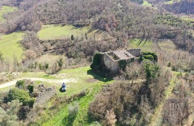 Hrad na prodej 06026 Pietralunga, Umbria:  