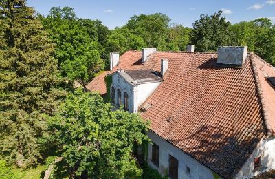 Historické nemovitosti, Historický zámeček na prodej v severním Polsku