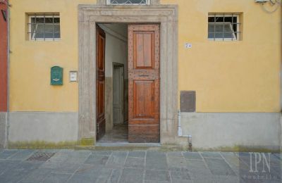 Městský dům na prodej 06019 Umbertide, Piazza 25 Aprile, Umbria:  