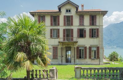 Historická vila na prodej Lovere, Lombardia:  Pohled zepředu