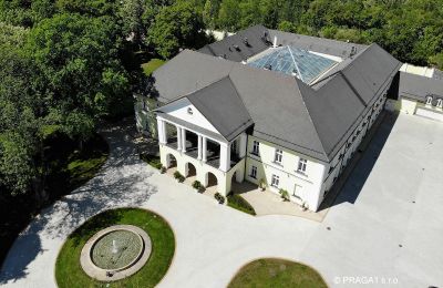 Zámek na prodej okres Hlavní město Praha, Foto z dronu
