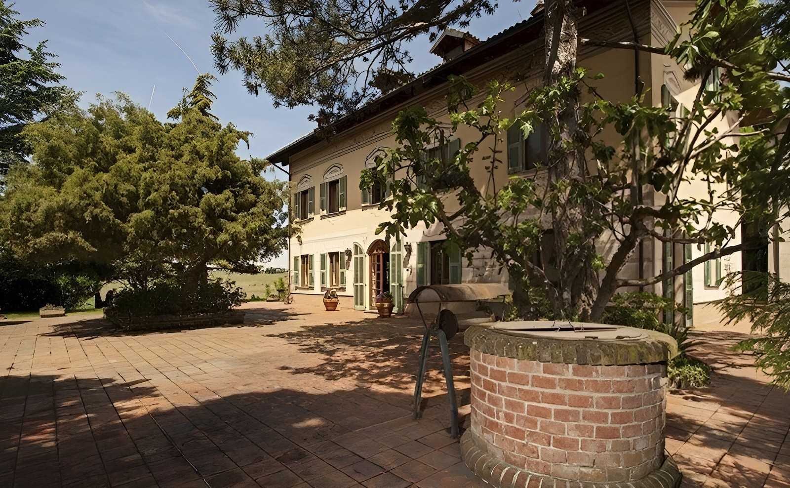 Obrázky Vila s vinicemi v Piemontu, 14 hektarů půdy