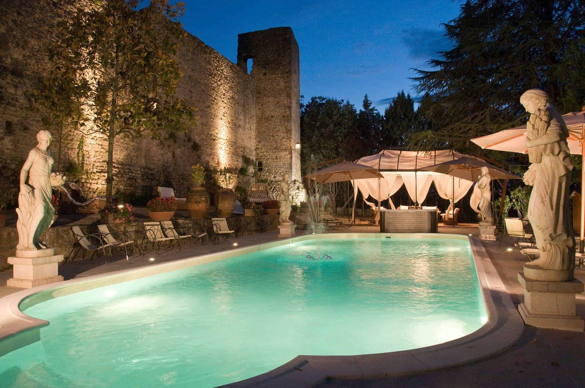 Obrázky Vynikající hrad nedaleko Perugie: Castello di Castelleone