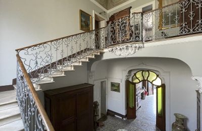 Historická vila na prodej Verbano-Cusio-Ossola, Intra, Piemonte, Schodiště