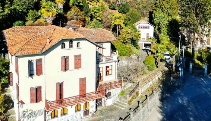 Historická vila na prodej 28010 Nebbiuno, Piemonte,  Itálie