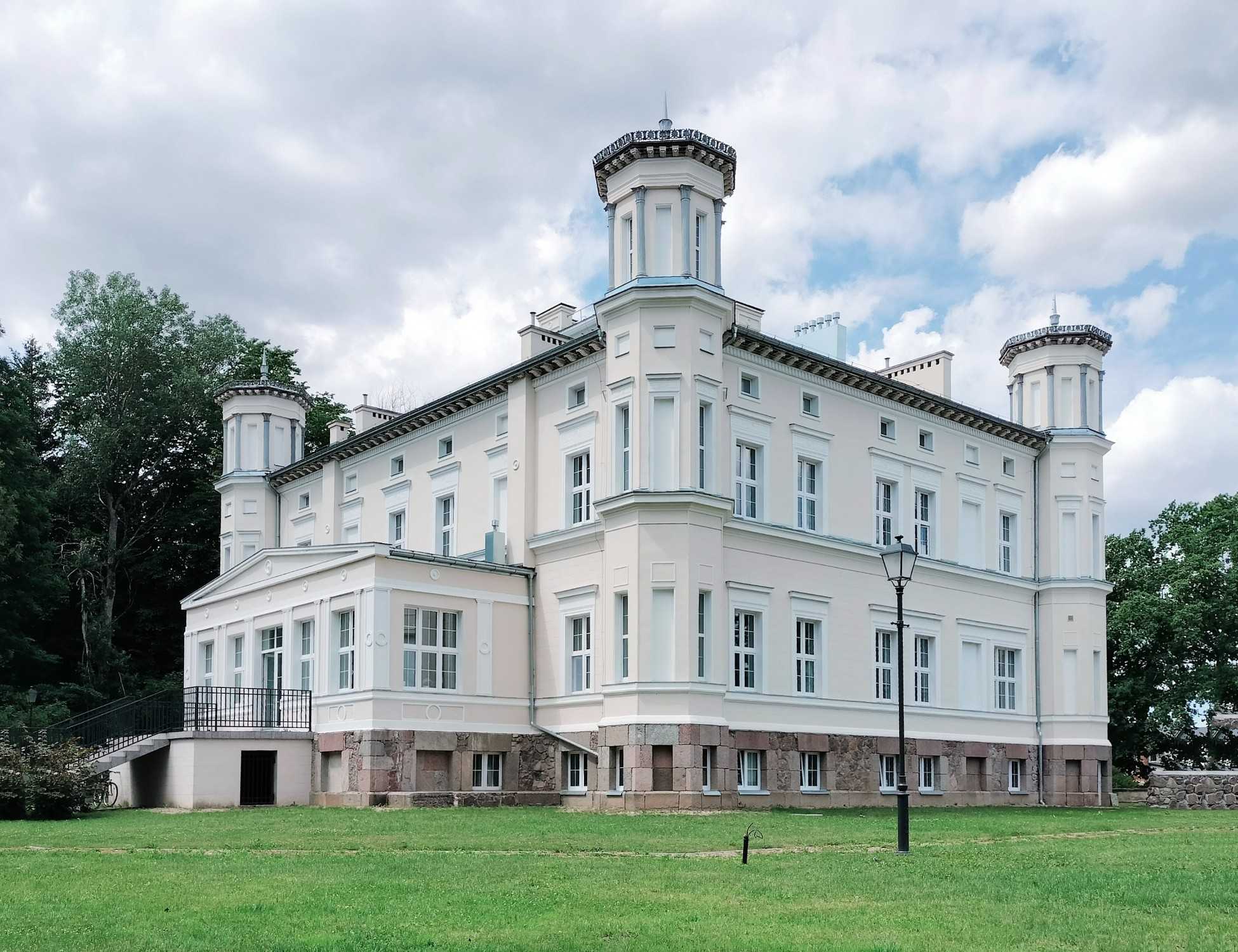 Obrázky Západní Polsko: Bydlení na zámku u Baltského moře