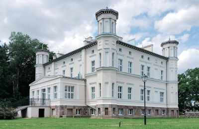 Reprezentativní byt v historické budově na prodej Lubiechowo, Pałac w Lubiechowie, Západopomořanské vojvodství, Pałac Lubiechowo