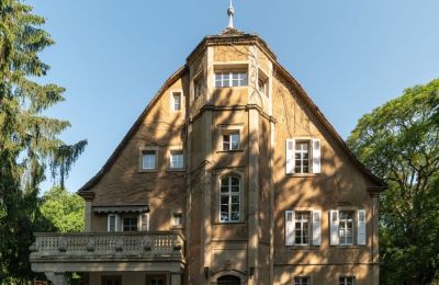 Zámek/Palác na prodej Baden-Württemberg:  Linker Schlossflügel