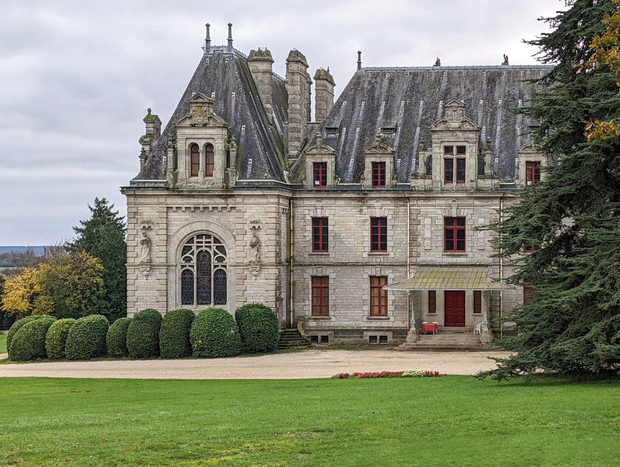 Obrázky Vynikající zámek v Bretani s 24 hektary pozemků