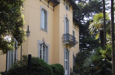 Historická vila na prodej Merate, Lombardia:  Pohled zepředu